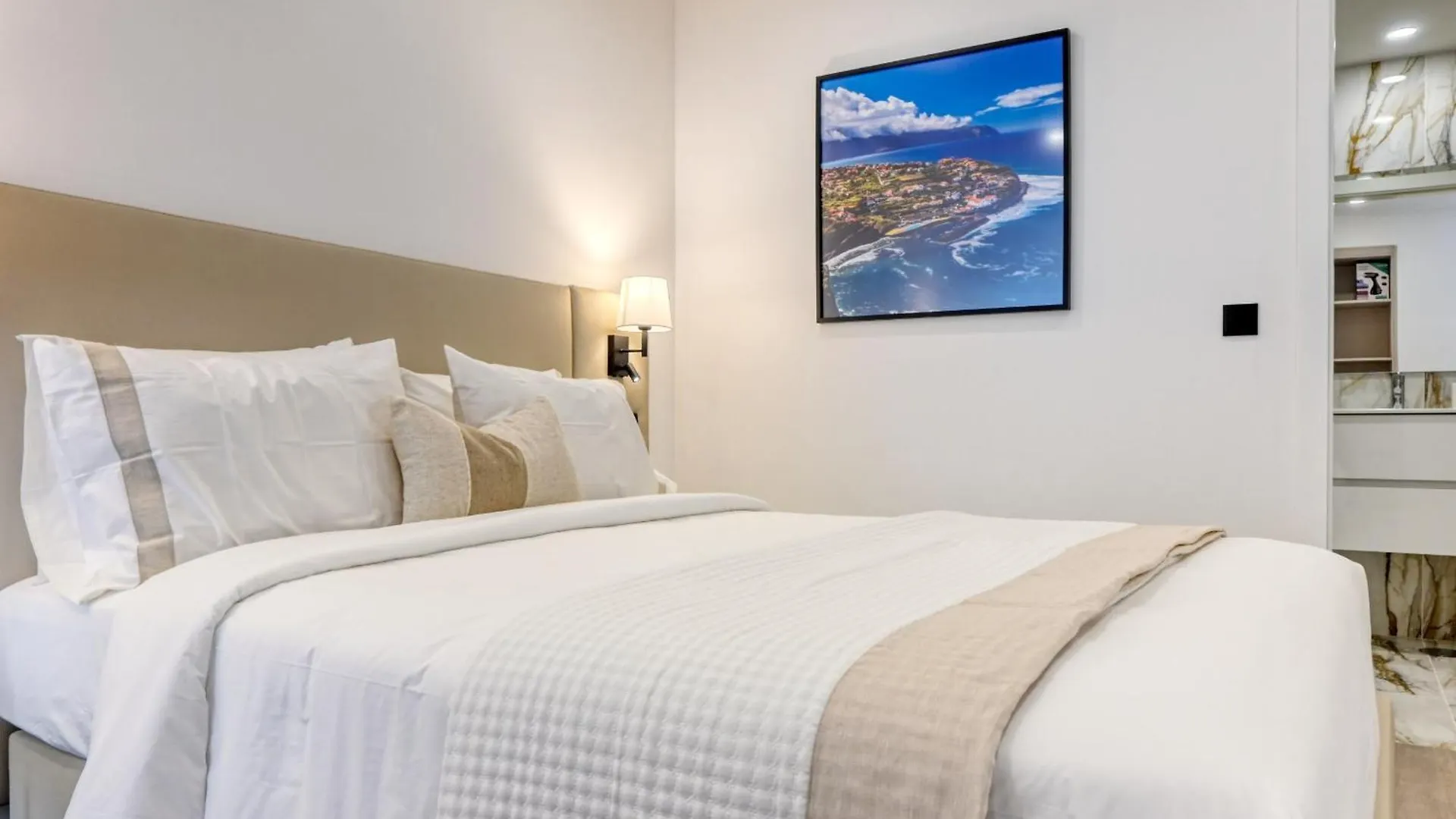 Bse15 Apartments 1C, A Home In Madeira فونشال